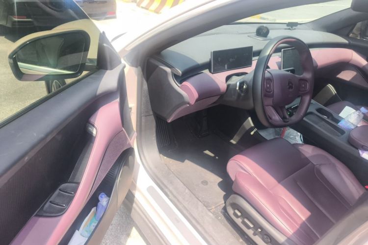 Used Nio ET5 2024 75 kWh Driver Seat