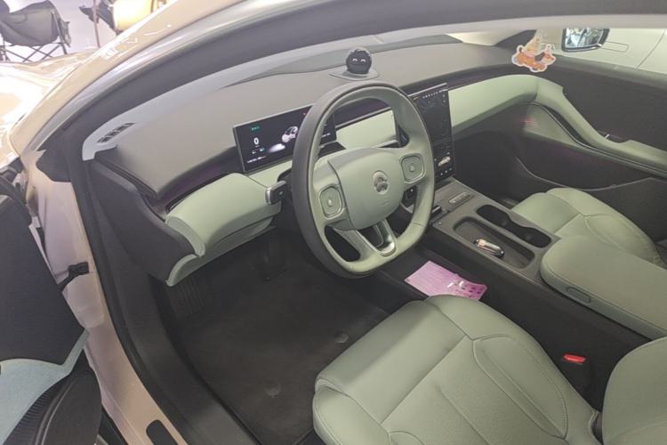 Used Nio ET5 2024 75 kWh Driver Seat