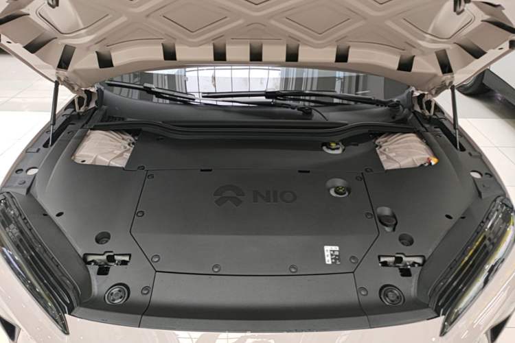 Used Nio ET5 2024 75 kWh Engine Bay