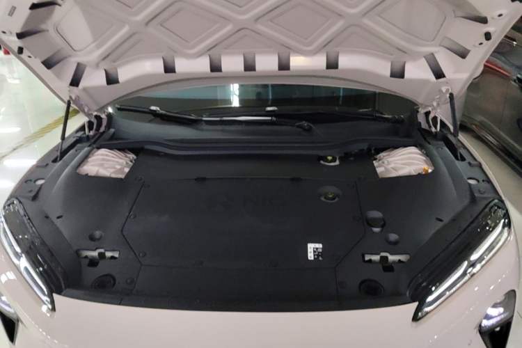 Used Nio ET5 2024 75 kWh Engine Bay
