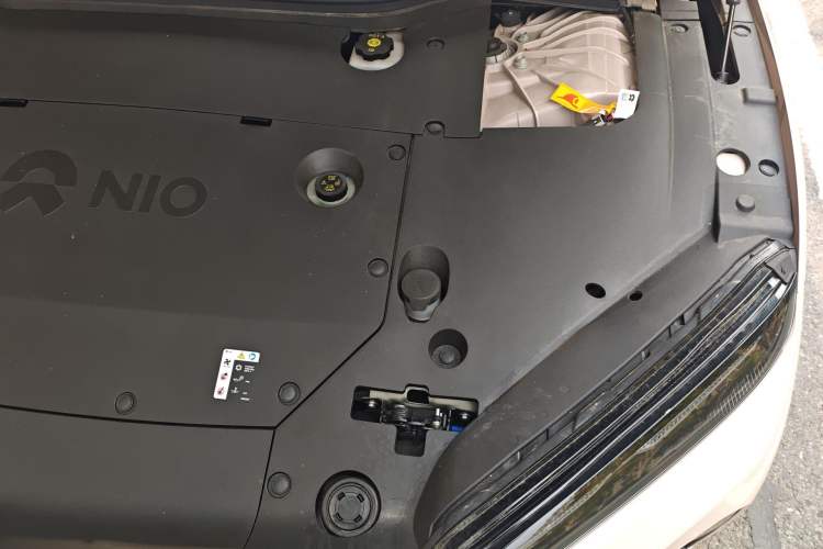 Used Nio ET5 2024 75 kWh Engine Bay Left