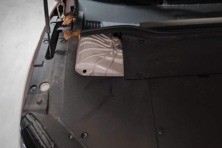 Used Nio ET5 2024 75 kWh Engine Bay Right