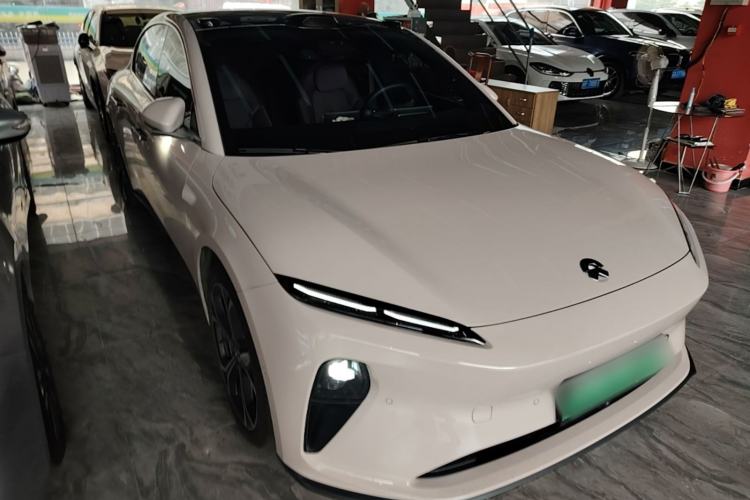 Used Nio ET5 2024 75 kWh Exterior 1