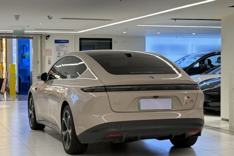 Used Nio ET5 2024 75 kWh Exterior 1