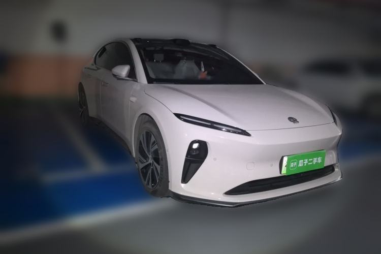 Used Nio ET5 2024 75 kWh Exterior 2