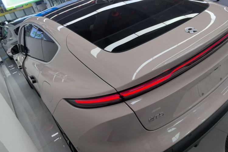 Used Nio ET5 2024 75 kWh Exterior 2