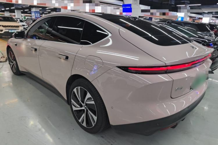 Used Nio ET5 2024 75 kWh Exterior 2