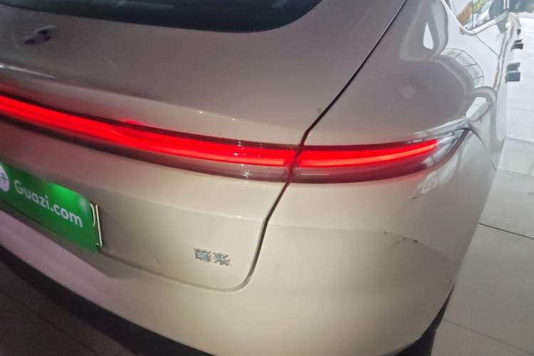 Used Nio ET5 2024 75 kWh Exterior 3