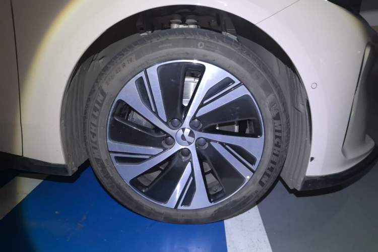 Used Nio ET5 2024 75 kWh Exterior 7