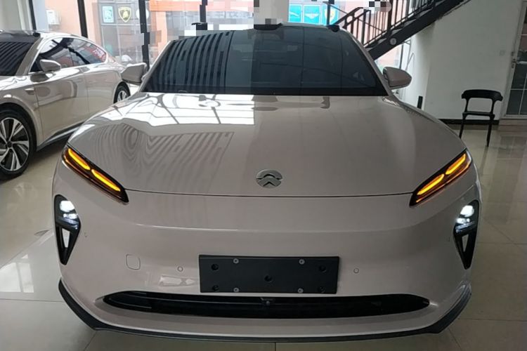 Used Nio ET5 2024 75 kWh Front