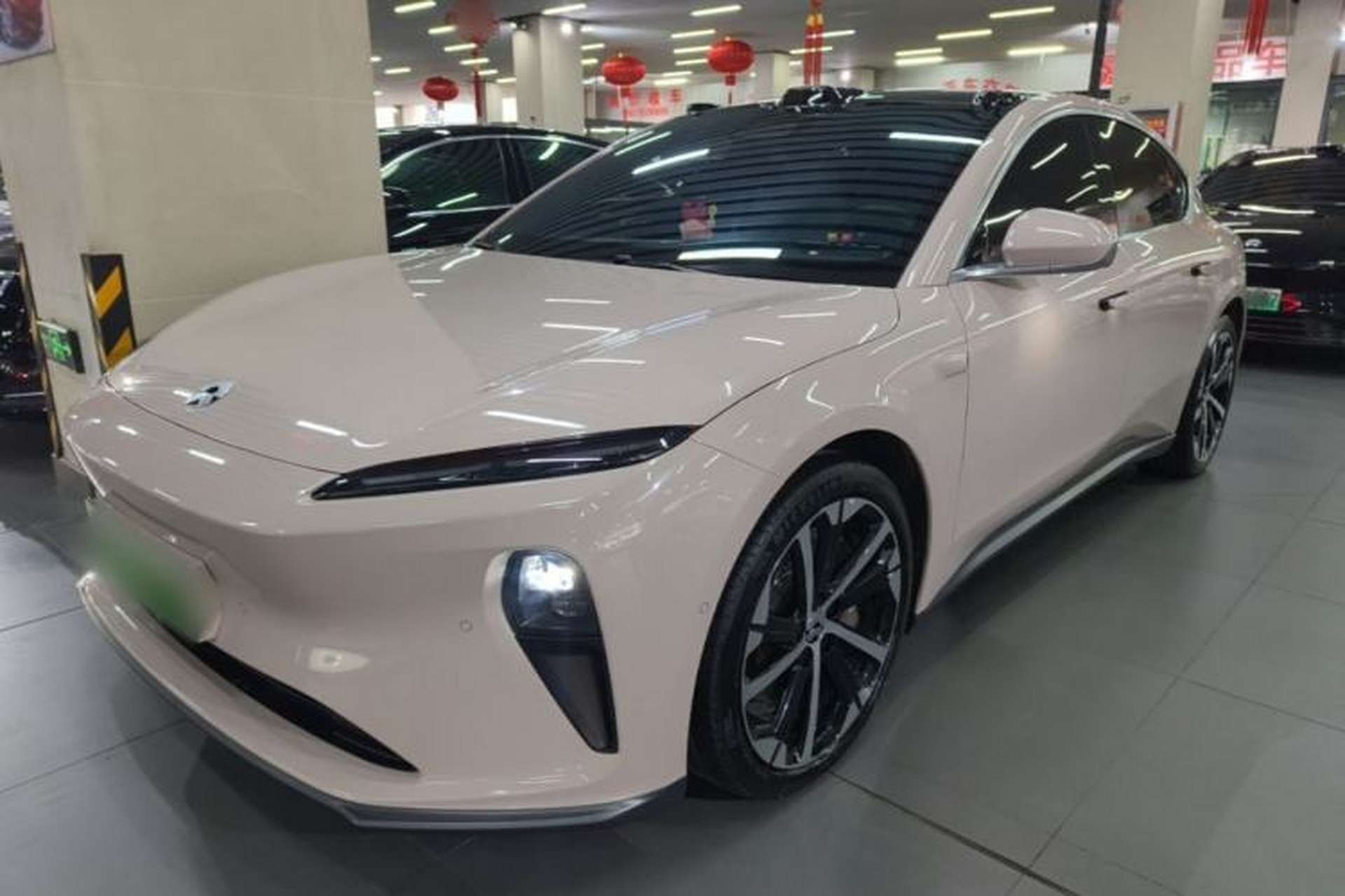Used Nio ET5 2024 75 kWh Front Left 45 Deg