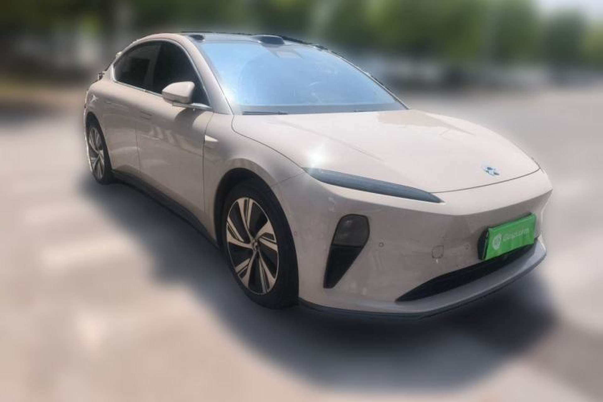 Used Nio ET5 2024 75 kWh Front Right 45 Deg