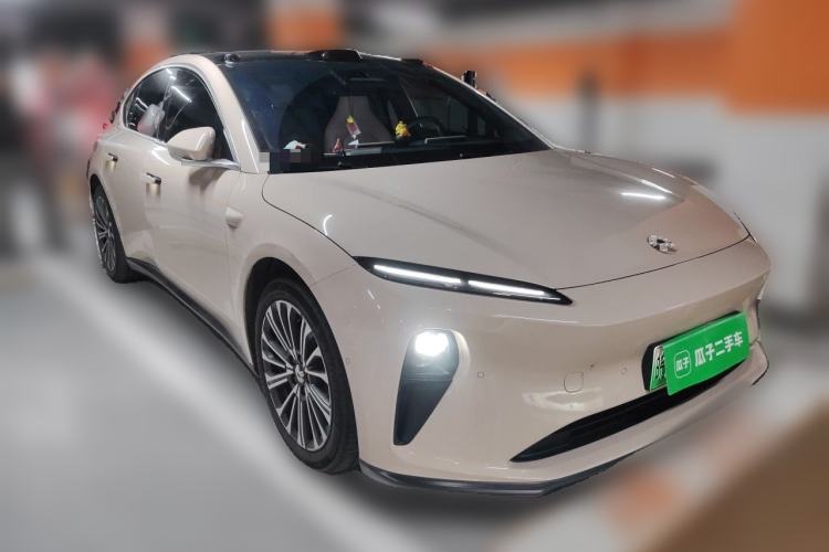 Used Nio ET5 2024 75 kWh Front Right 45 Deg