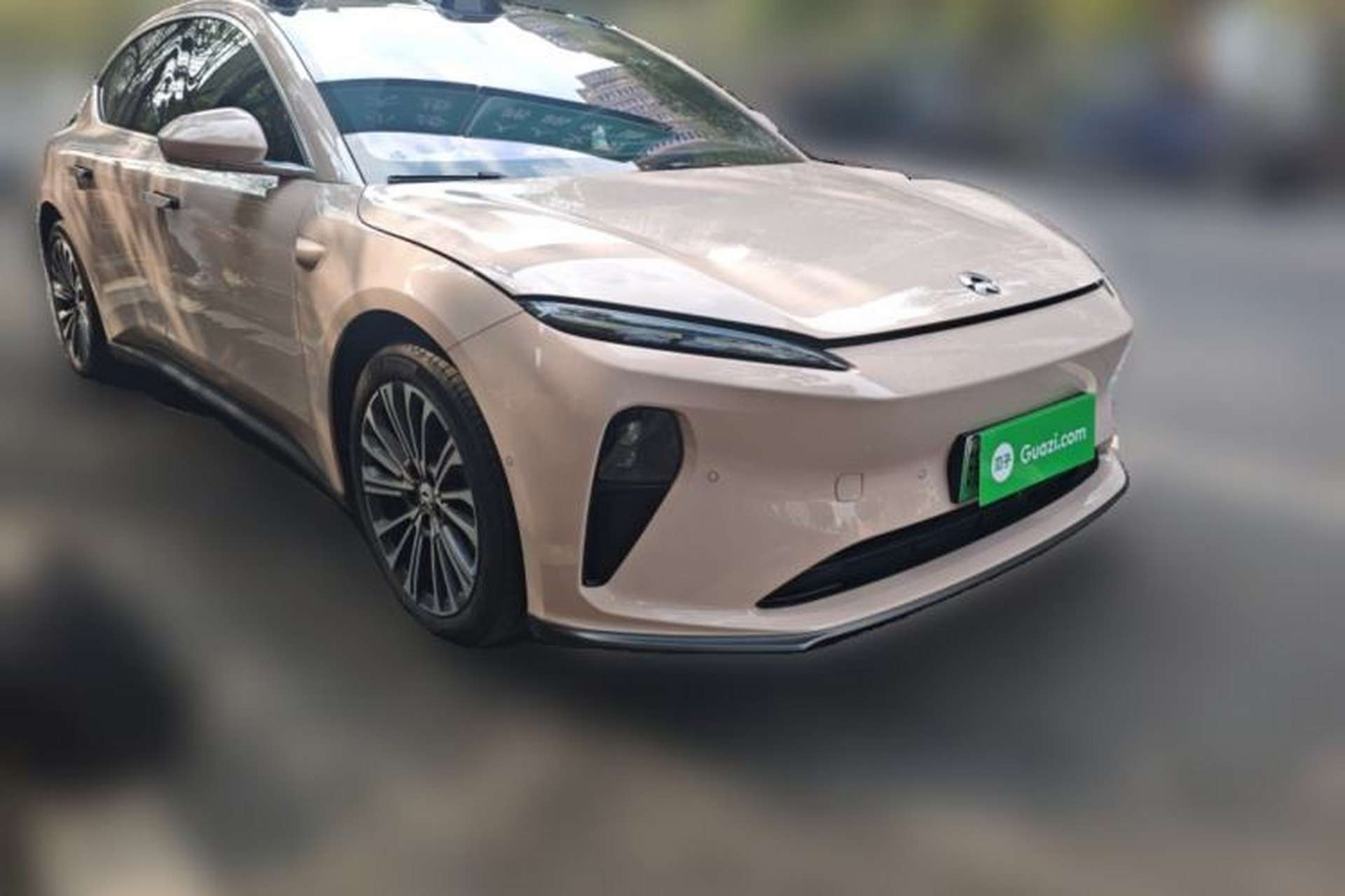Used Nio ET5 2024 75 kWh Front Right 45 Deg