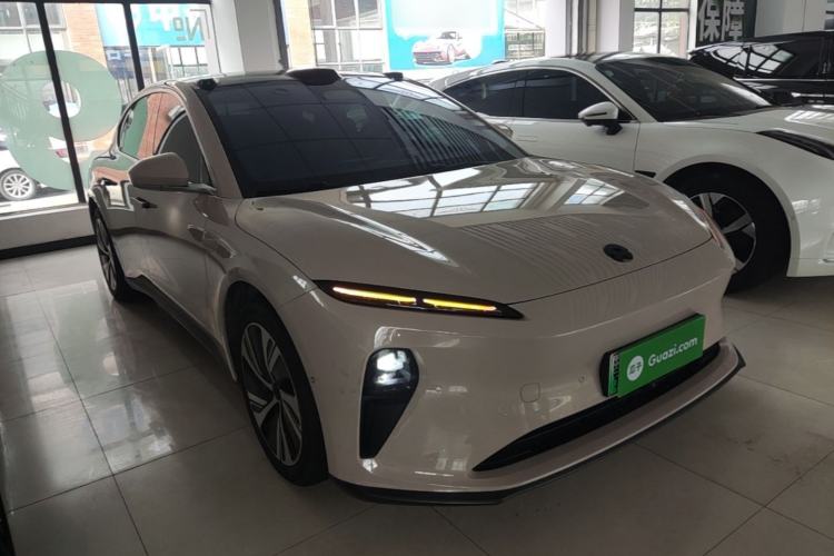 Used Nio ET5 2024 75 kWh Front Right 45 Deg