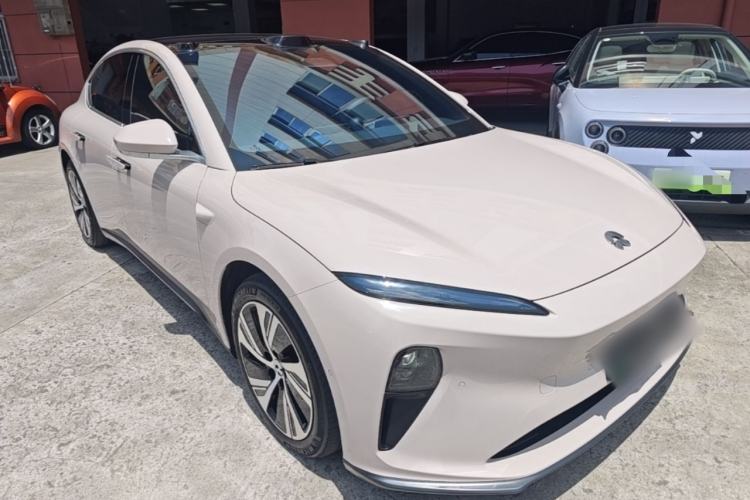 Used Nio ET5 2024 75 kWh Front Right 45 Deg