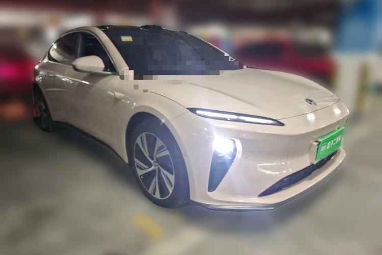 Used Nio ET5 2024 75 kWh Front Right 45 Deg
