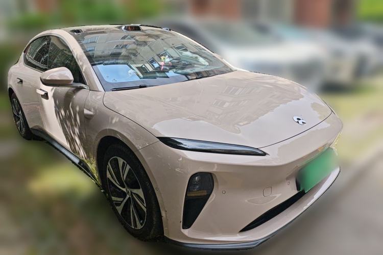 Used Nio ET5 2024 75 kWh Front Right 45 Deg