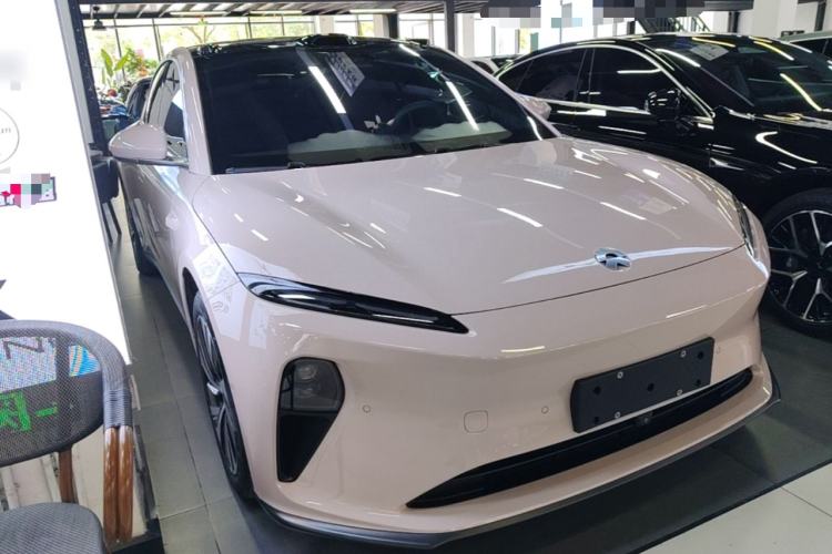 Used Nio ET5 2024 75 kWh Front Right 45 Deg