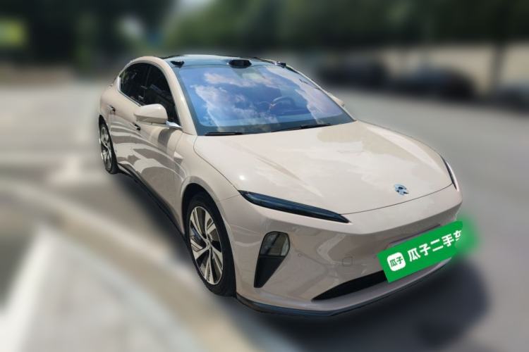 Used Nio ET5 2024 75 kWh Front Right 45 Deg