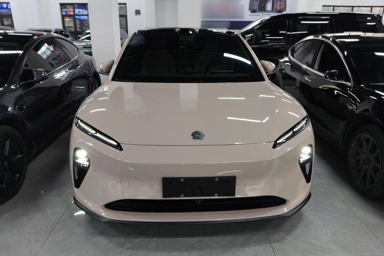 Used Nio ET5 2024 75 kWh Front