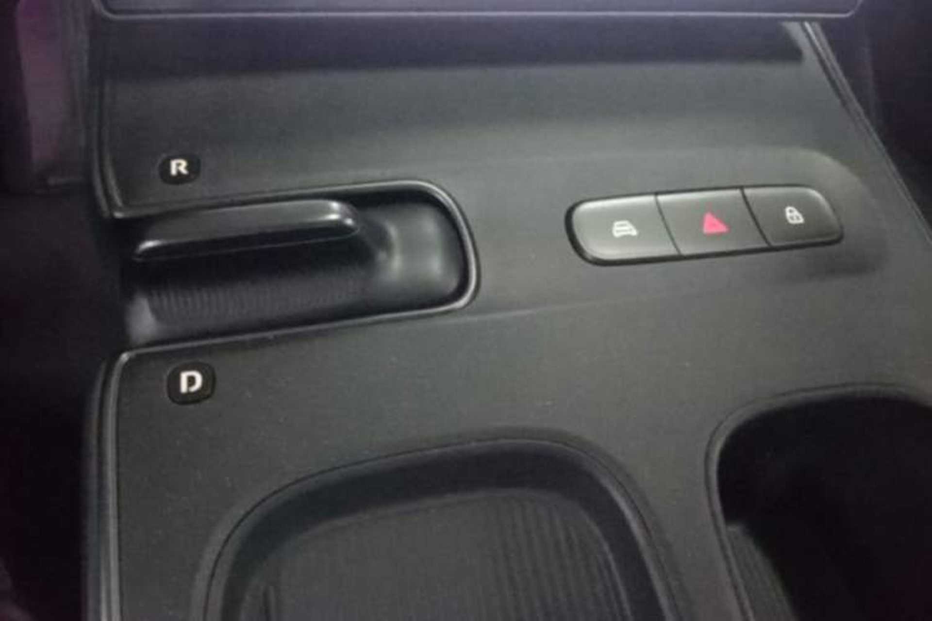Used Nio ET5 2024 75 kWh Gear Lever