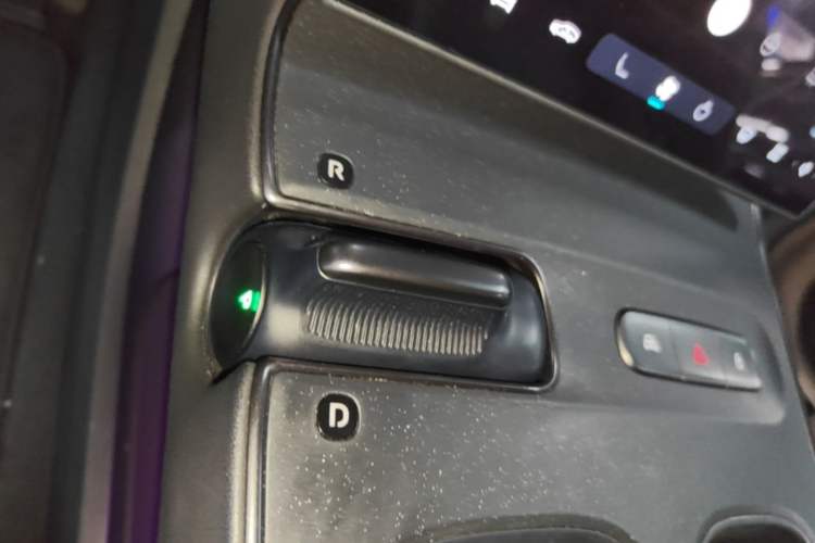 Used Nio ET5 2024 75 kWh Gear Lever