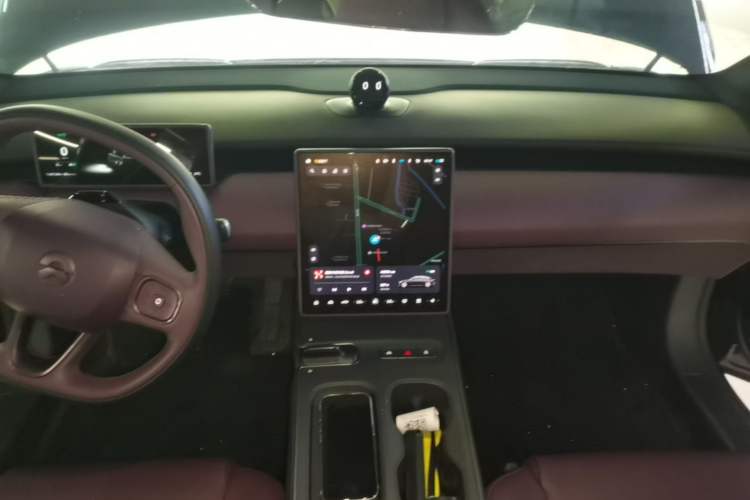Used Nio ET5 2024 75 kWh Audio And AC Panel