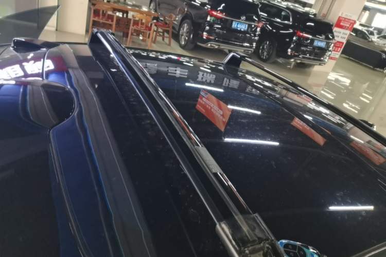 Used Nio ET5 2024 75 kWh Roof