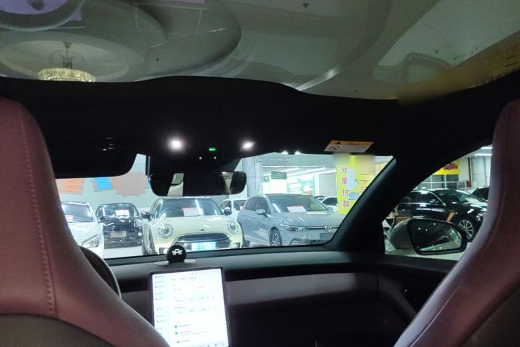 Used Nio ET5 2024 75 kWh Headliner