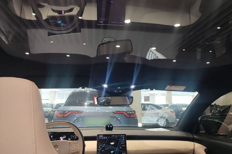 Used Nio ET5 2024 75 kWh Headliner