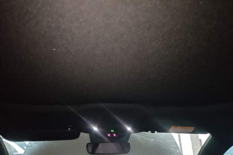 Used Nio ET5 2024 75 kWh Headliner