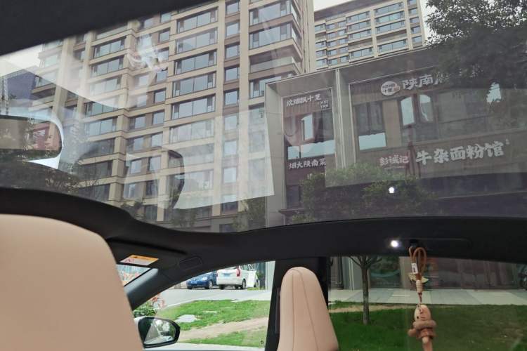 Used Nio ET5 2024 75 kWh Headliner