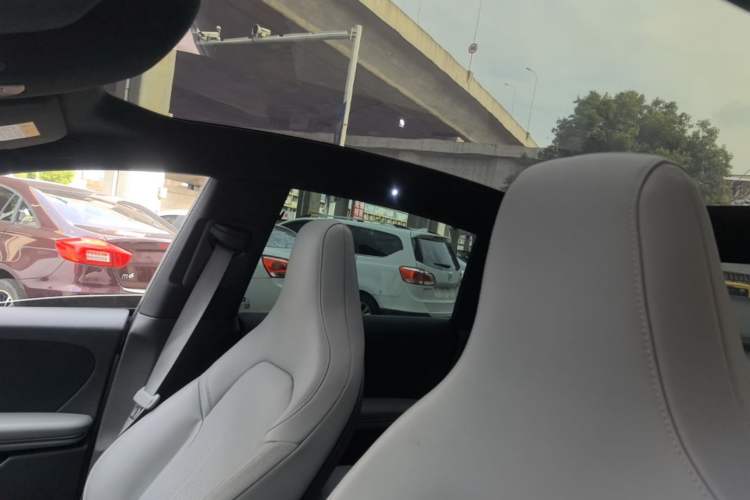 Used Nio ET5 2024 75 kWh Headliner