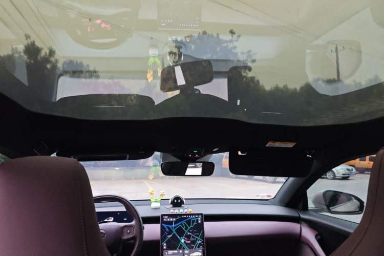 Used Nio ET5 2024 75 kWh Headliner