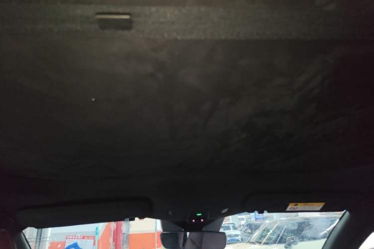 Used Nio ET5 2024 75 kWh Headliner