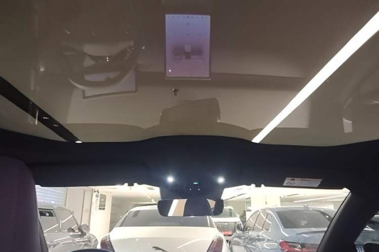 Used Nio ET5 2024 75 kWh Headliner
