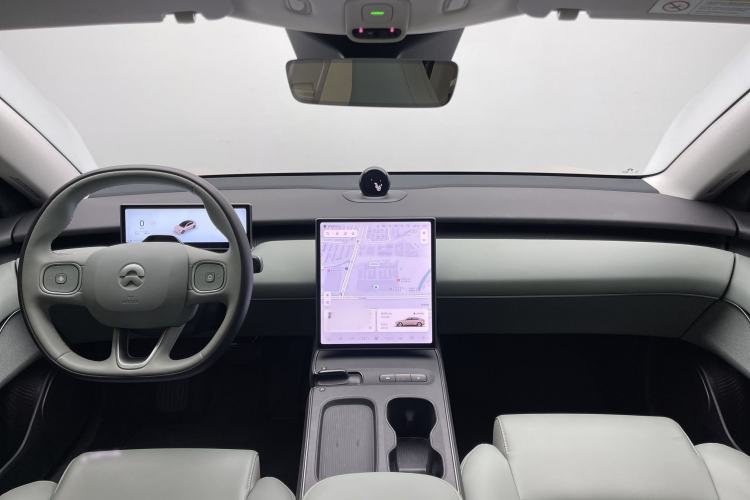Used Nio ET5 2024 75 kWh Interior 1