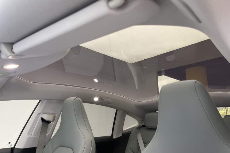 Used Nio ET5 2024 75 kWh Interior 5