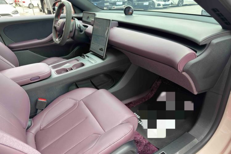 Used Nio ET5 2024 75 kWh Interior 5