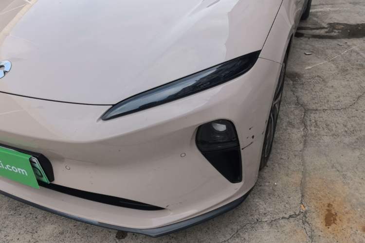 Used Nio ET5 2024 75 kWh Left Front Headlight