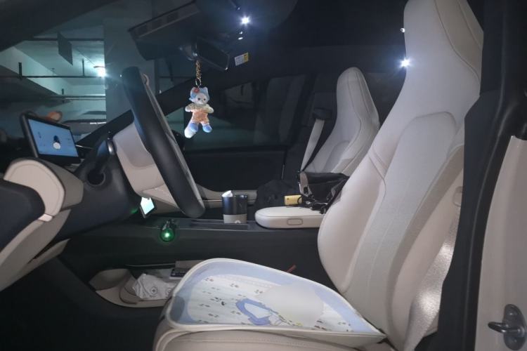Used Nio ET5 2024 75 kWh Left Front Seat
