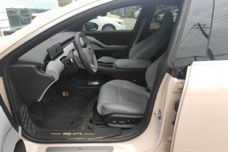 Used Nio ET5 2024 75 kWh Left Front Seat