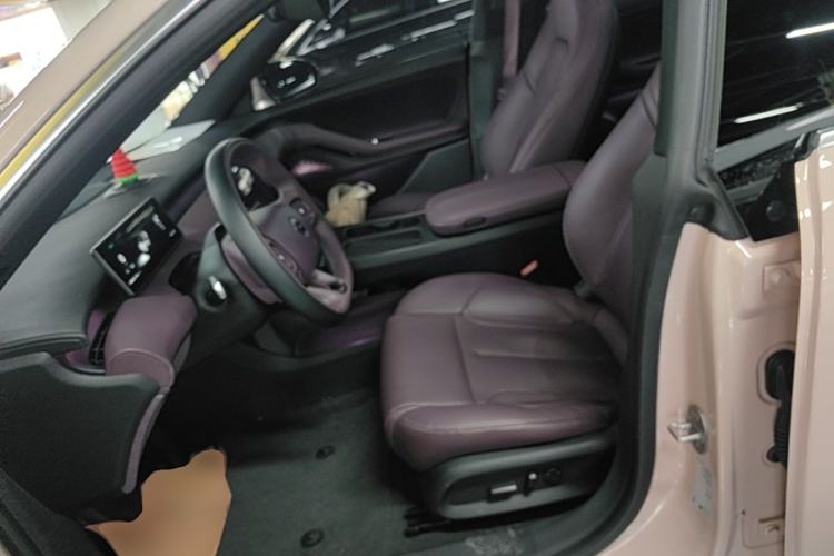 Used Nio ET5 2024 75 kWh Left Front Seat