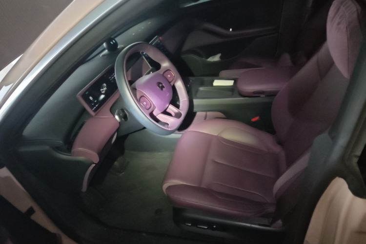 Used Nio ET5 2024 75 kWh Left Front Seat