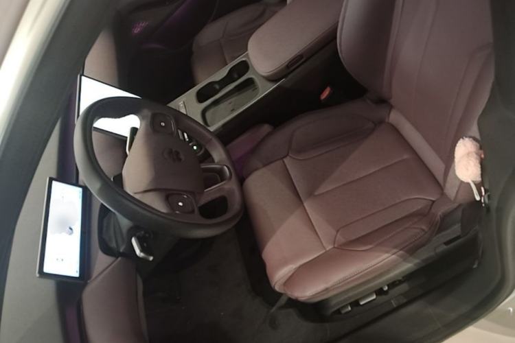 Used Nio ET5 2024 75 kWh Left Front Seat