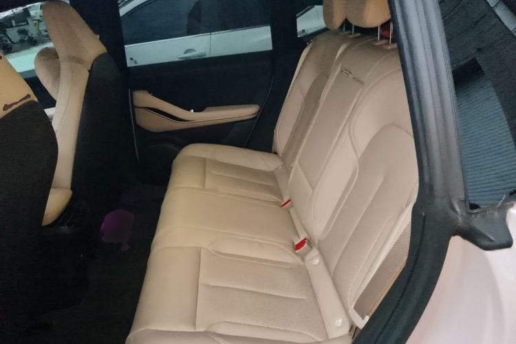 Used Nio ET5 2024 75 kWh Left Rear Seat