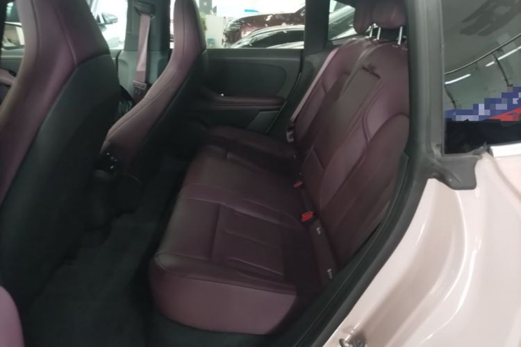 Used Nio ET5 2024 75 kWh Left Rear Seat