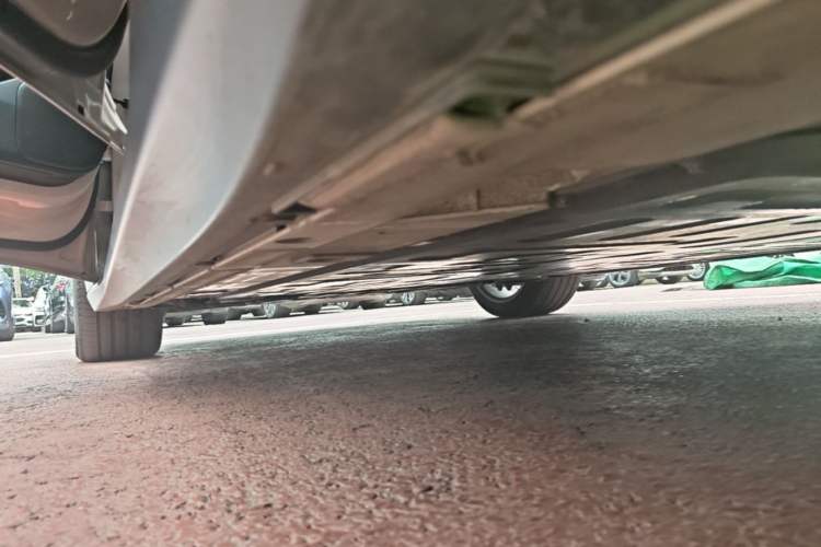 Used Nio ET5 2024 75 kWh Left Side Sill