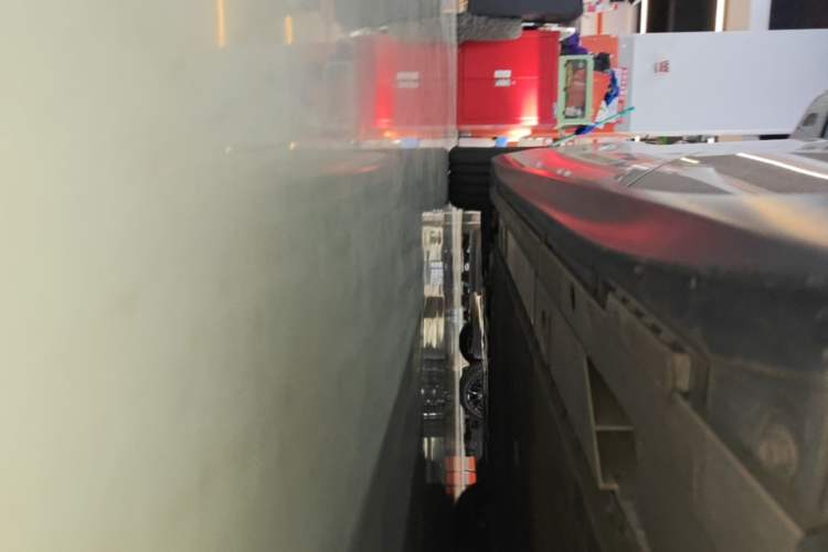 Used Nio ET5 2024 75 kWh Left Side Sill